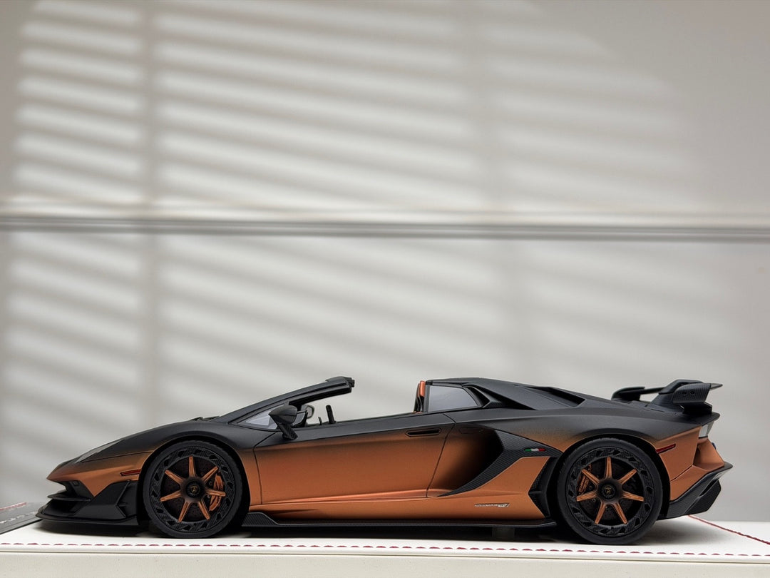 Lamborghini Aventador SVJ Roadster (Black) [Davis & Giovanni] 1/18 scale 1 OF 1