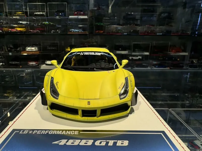 Ferrari 488 GTB LBWK (Matt Yellow Zero Fighter) [Davis & Giovanni] 1/18 scale