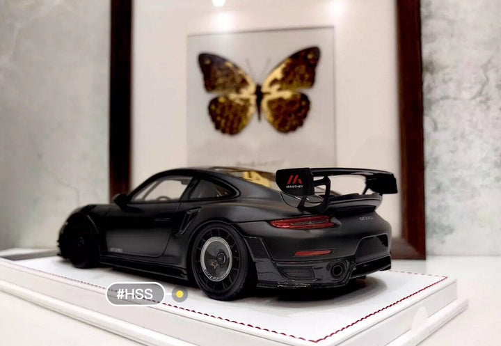 Porsche 911 GT2RS MR (Matt Black) [Davis & Giovanni] 1/18 scale