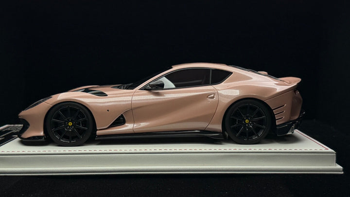 Ferrari 812 Competizione (Rose Gold) [Davis & Giovanni] 1:18 1 OF 1