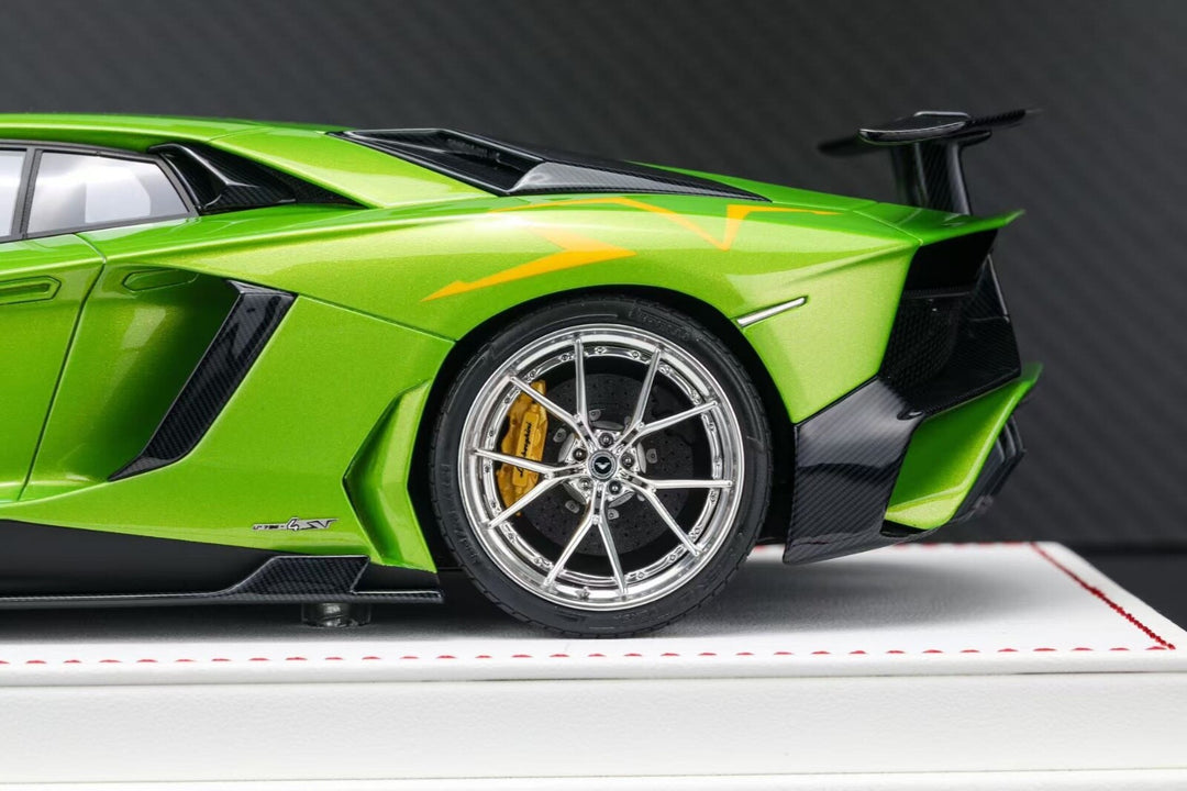 Lamborghini Aventador LP750 SV LBWK (Metallic Green)[Davis & Giovanni]1:18 scale