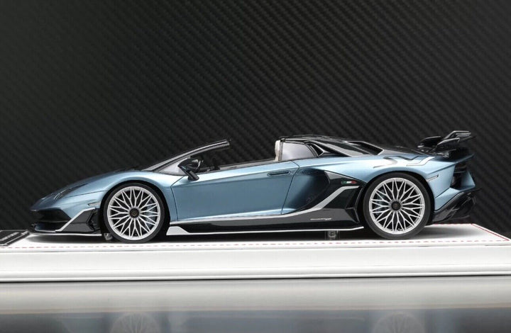 Lamborghini Aventador SVJ Roadster (Blue) [Davis & Giovanni] 1:18 scale