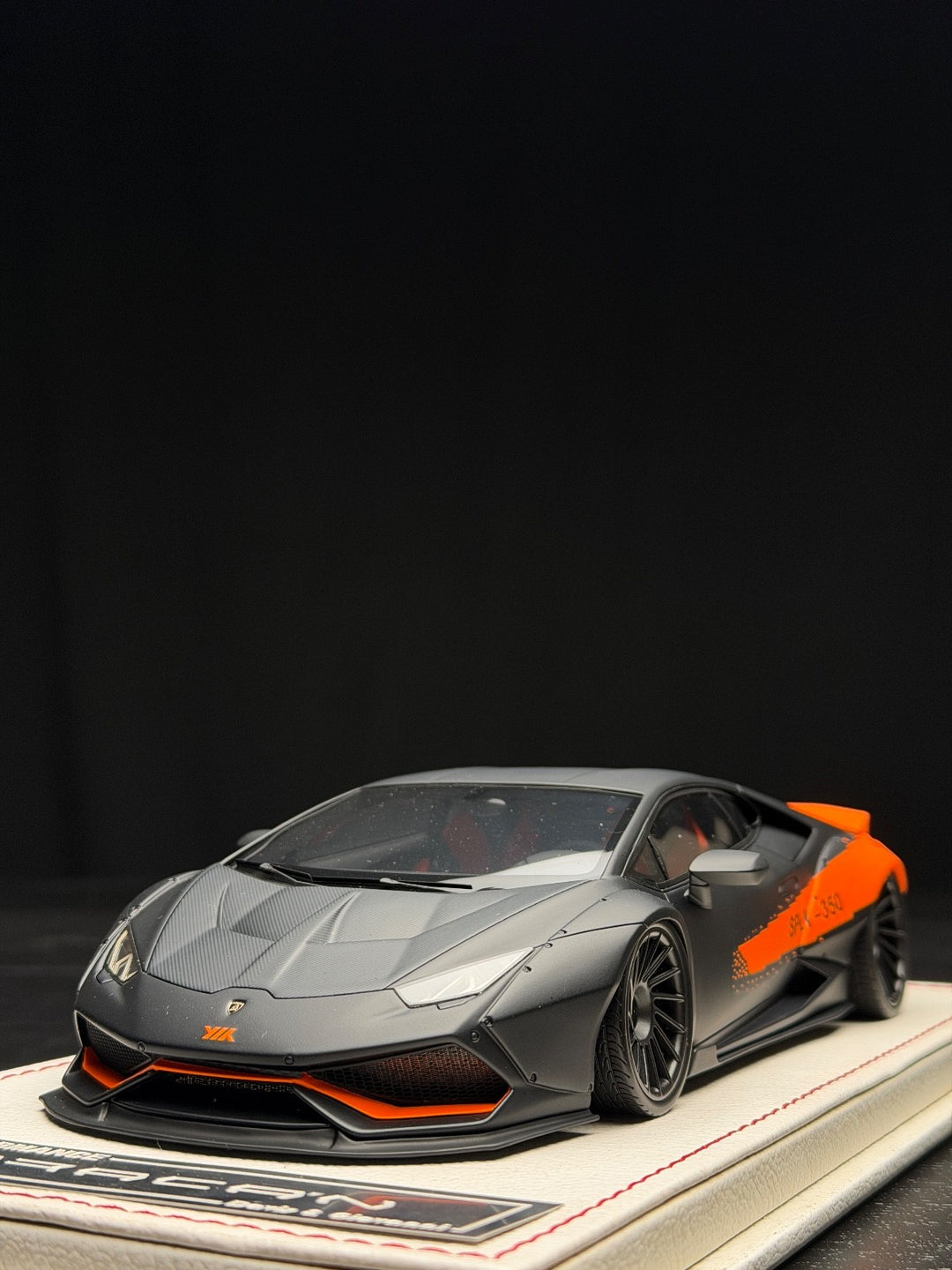 Lamborghini Huracan LBWK (Yeezy) [Davis & Giovanni] 1:18 scale