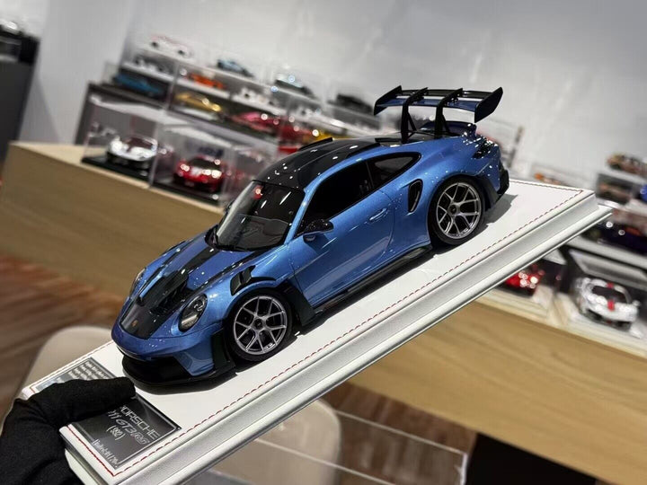Porsche 911 GT3RS (Metallic Blue) [Davis & Giovanni] 1/18 scale