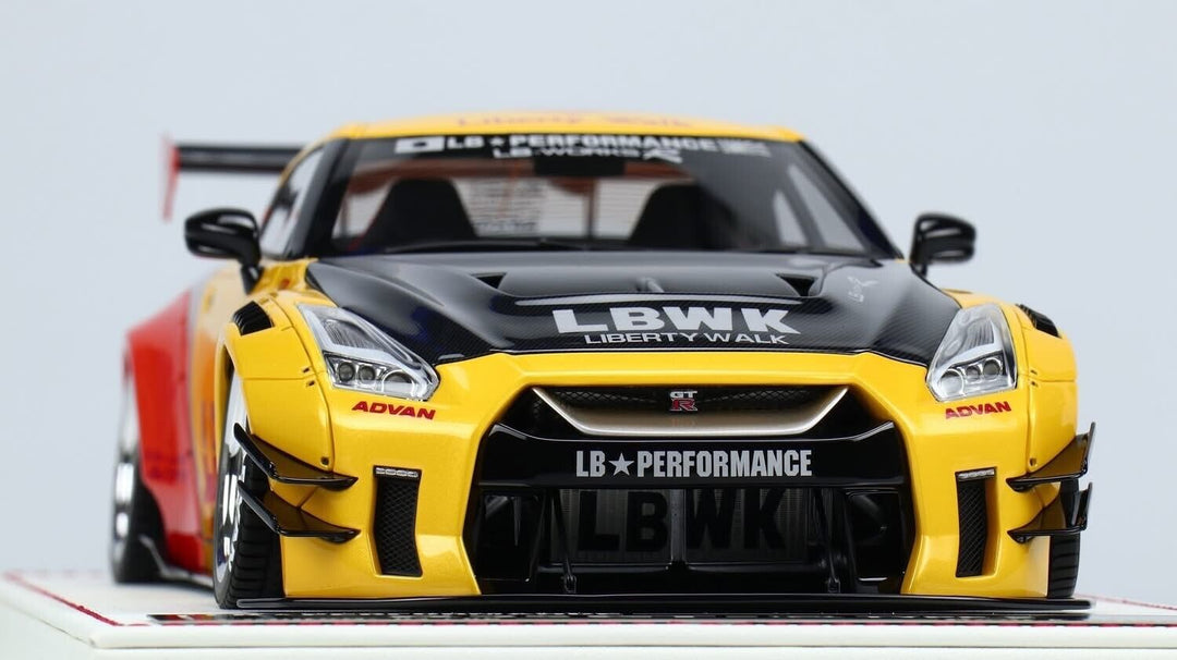 Nissan GTR R-35 Type 2 LBWK (Gloss Yellow/ Red) [Davis & Giovanni] 1/18 scale