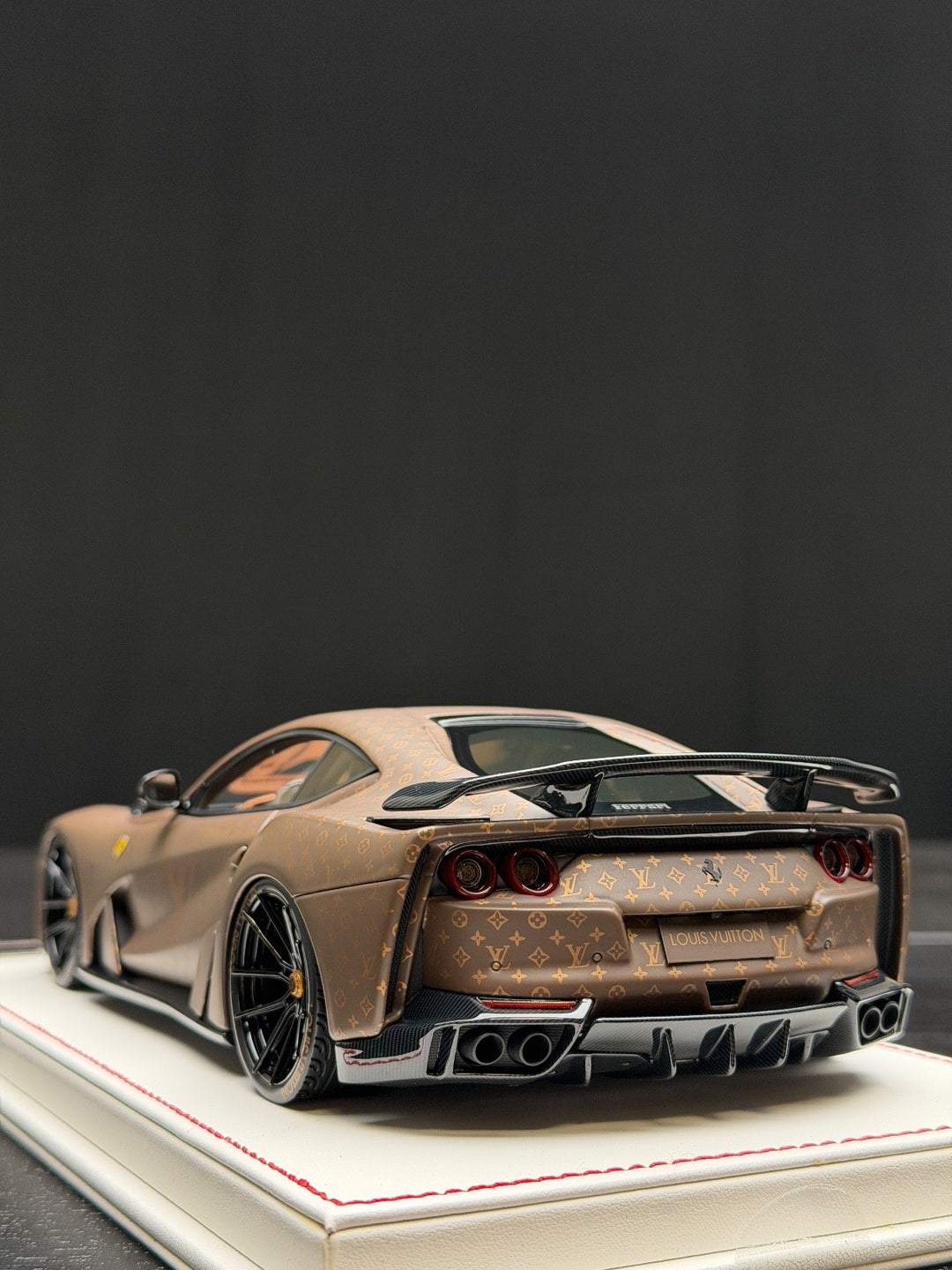 Ferrari 812 N-LARGO NOVITEC (LV Monogram) [Davis & Giovanni] 1:18 scale