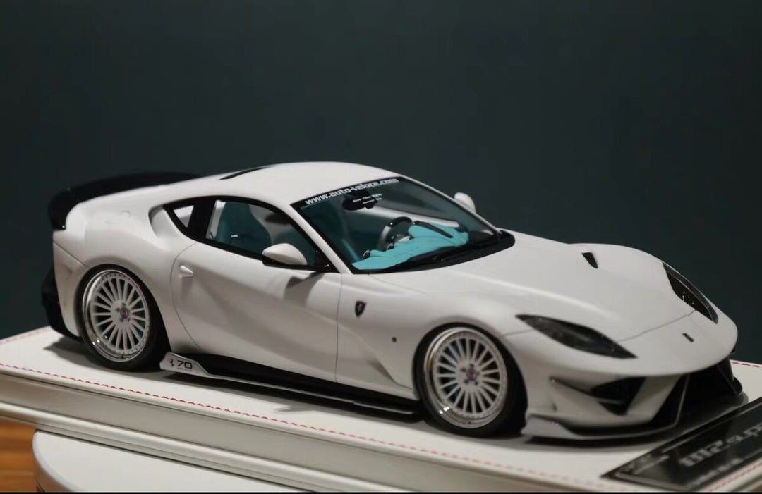 Ferrari 812 Superfast SVR (Matte White) [Davis & Giovanni] 1:18 scale