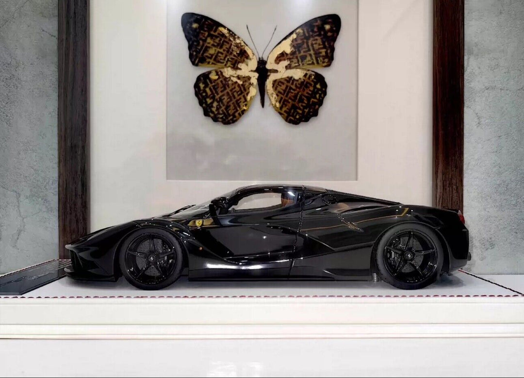 Ferrari LaFerrari (Gloss Black) [Davis & Giovanni] 1:18 scale