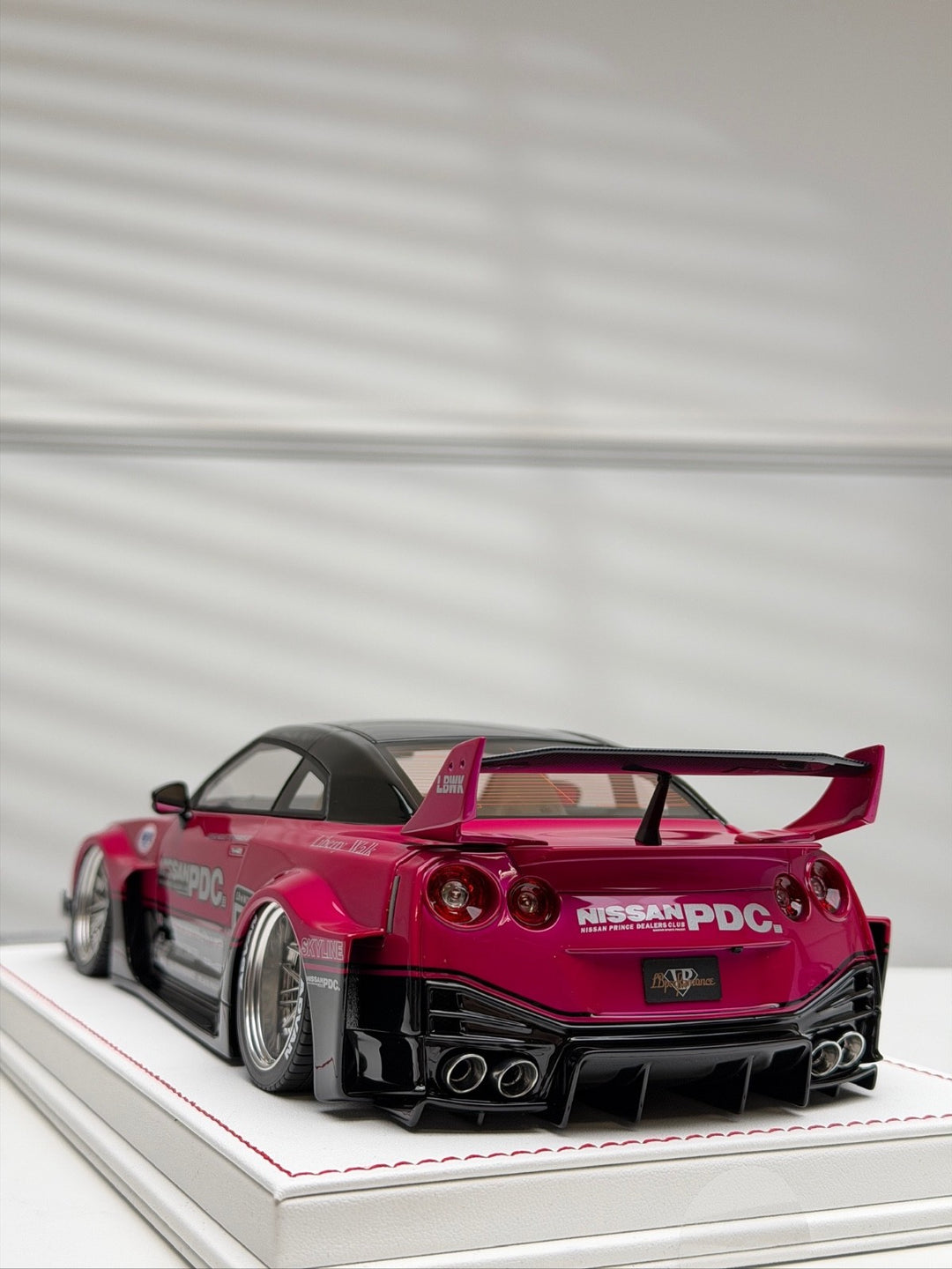 Nissan R35 GT-RR LBWK (Metallic Pink/ Decals) [Davis & Giovanni] 1/18 scale
