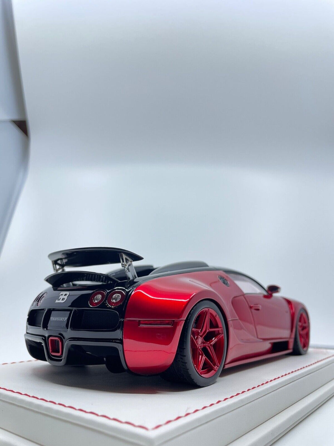 Bugatti Veyron Mansory "Vincero" (Red, SIGNED) [Davis & Giovanni] 1:18 scale