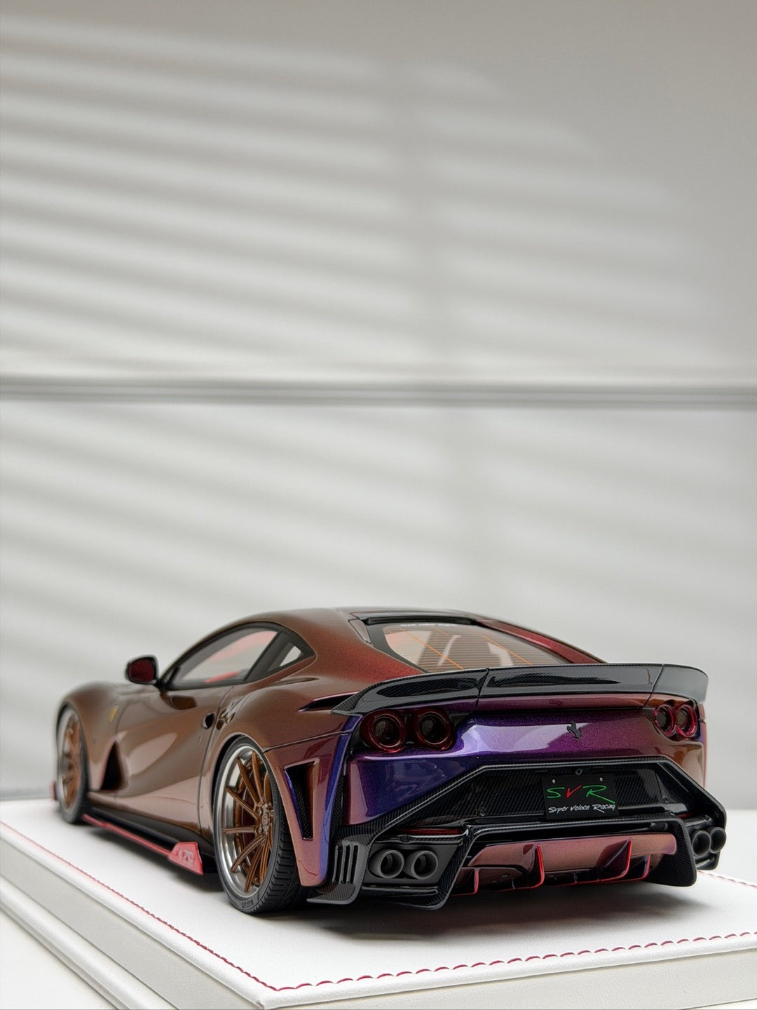 Ferrari 812 Superfast SVR (Chameleon Purple) [Davis & Giovanni] 1/18 scale