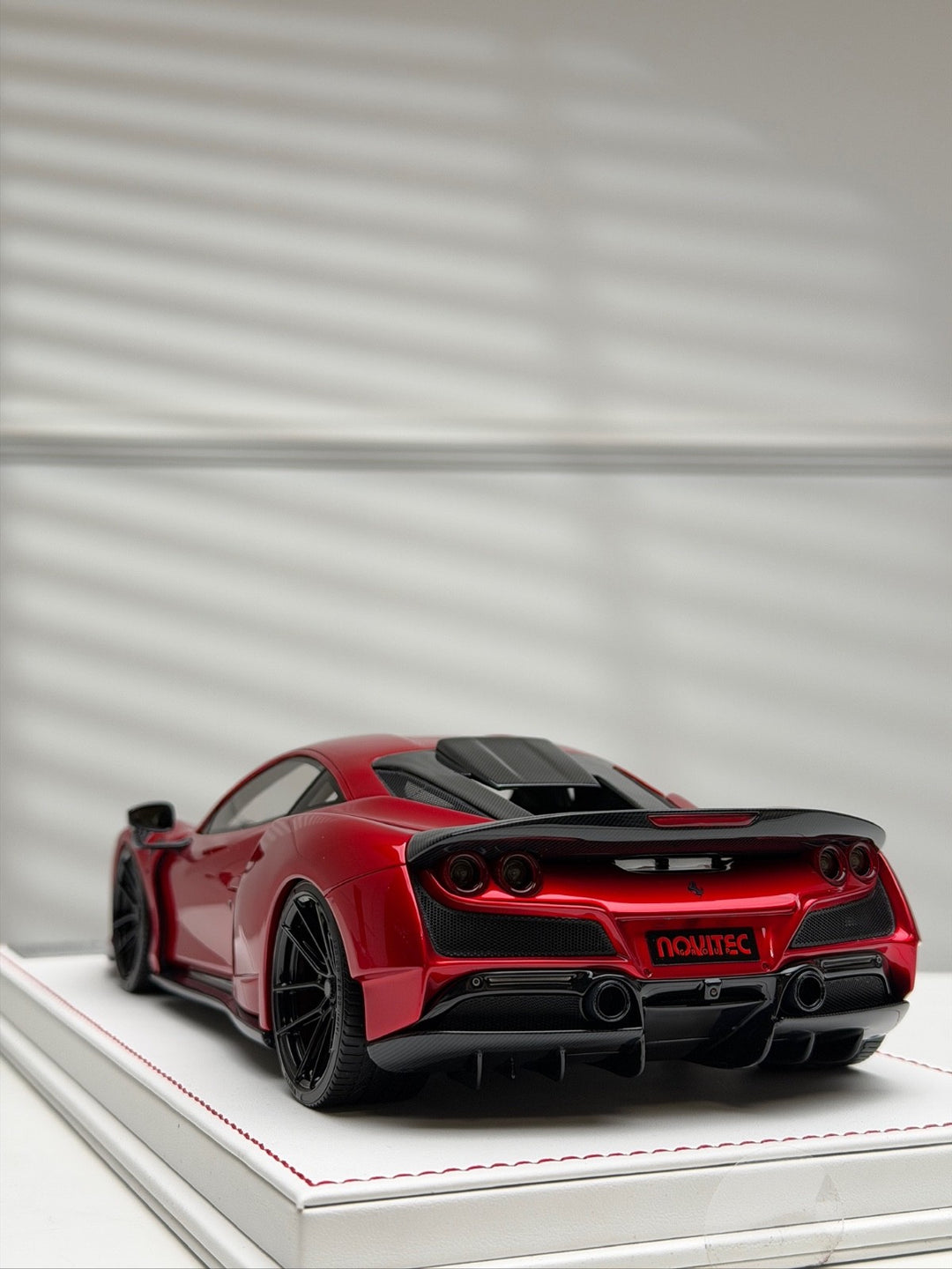 Ferrari F8 Tributo N-LARGO NOVITEC (Metallic Red) [Davis & Giovanni] 1/18 scale
