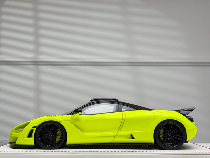 McLaren 720s N-LARGO NOVITEC (Neon Yellow) [Davis & Giovanni] 1/18 scale