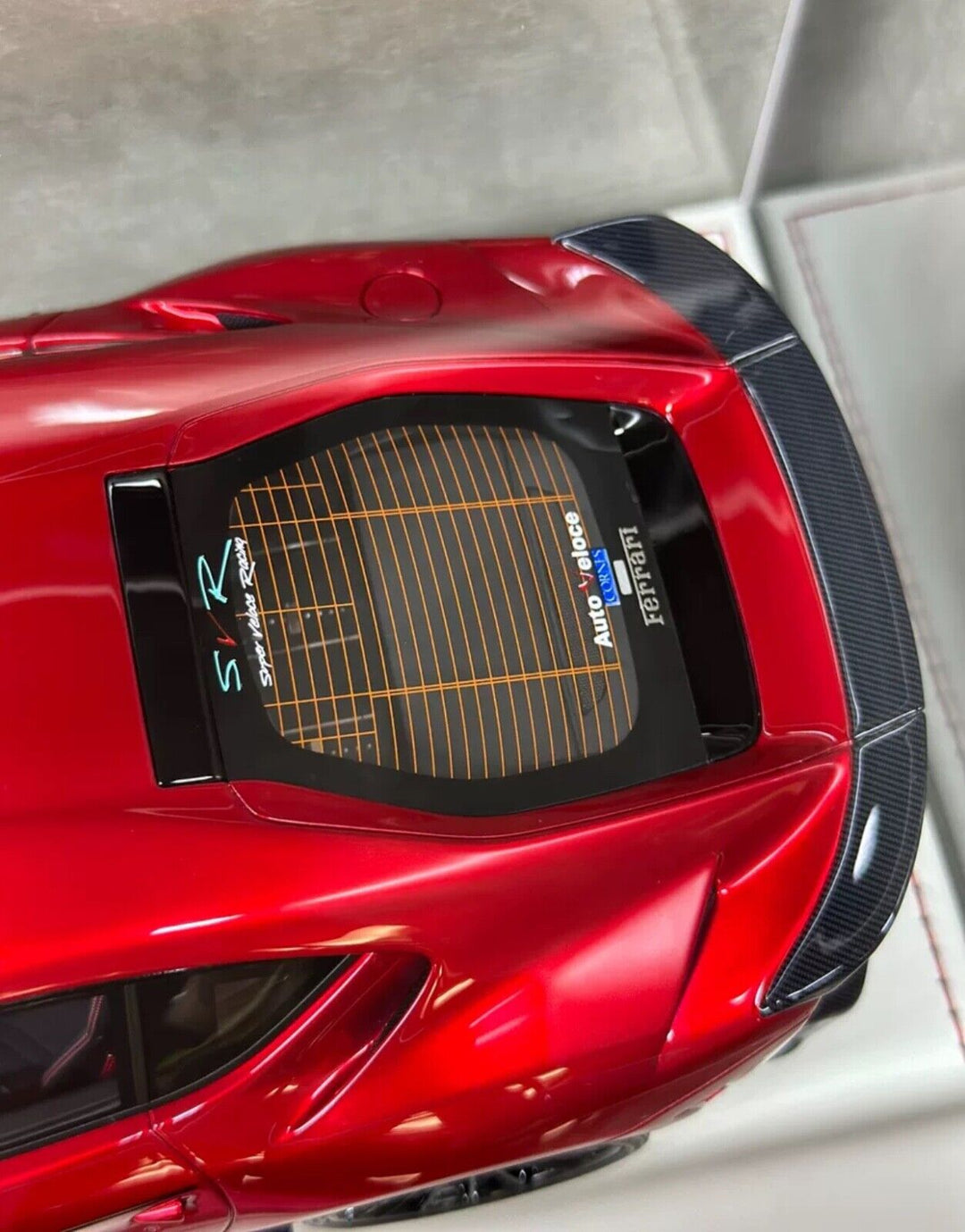 Ferrari 812 Superfast SVR (Candy Red) [Davis & Giovanni] 1/18 scale
