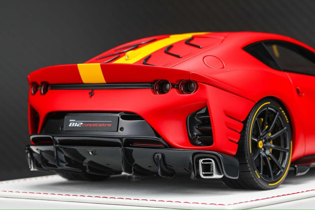 Ferrari 812 Competizione NOVITEC (Rosso Corsa) [Davis & Giovanni] 1/18 scale