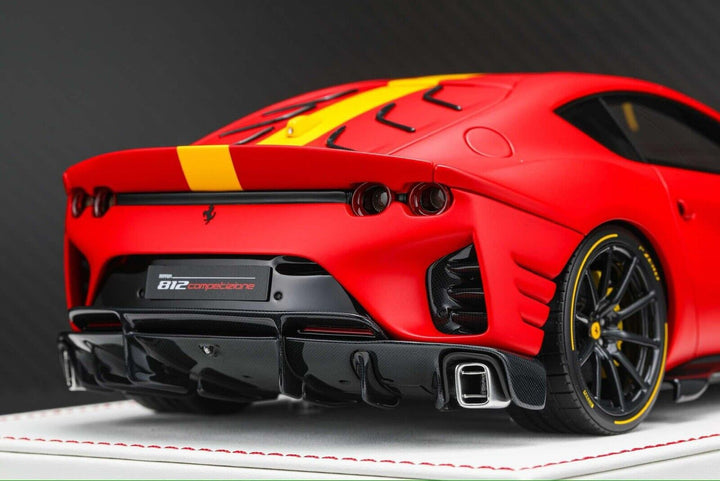 Ferrari 812 Competizione NOVITEC (Rosso Corsa) [Davis & Giovanni] 1/18 scale