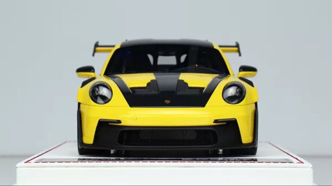 Porsche 911 GT3 RS (Yellow/ Carbon Fiber) [Davis & Giovanni] 1/18 scale
