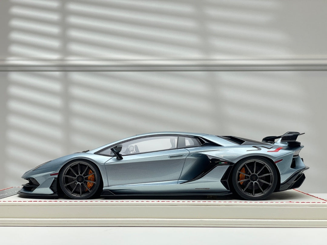 Lamborghini Aventador SVJ (Ice Blue Metallic) [Davis & Giovanni] 1:18 scale