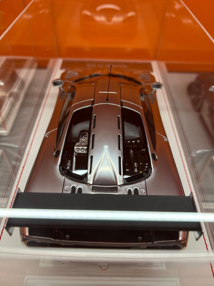 McLaren F1 GTR (Chrome) [Davis & Giovanni] 1/18 scale