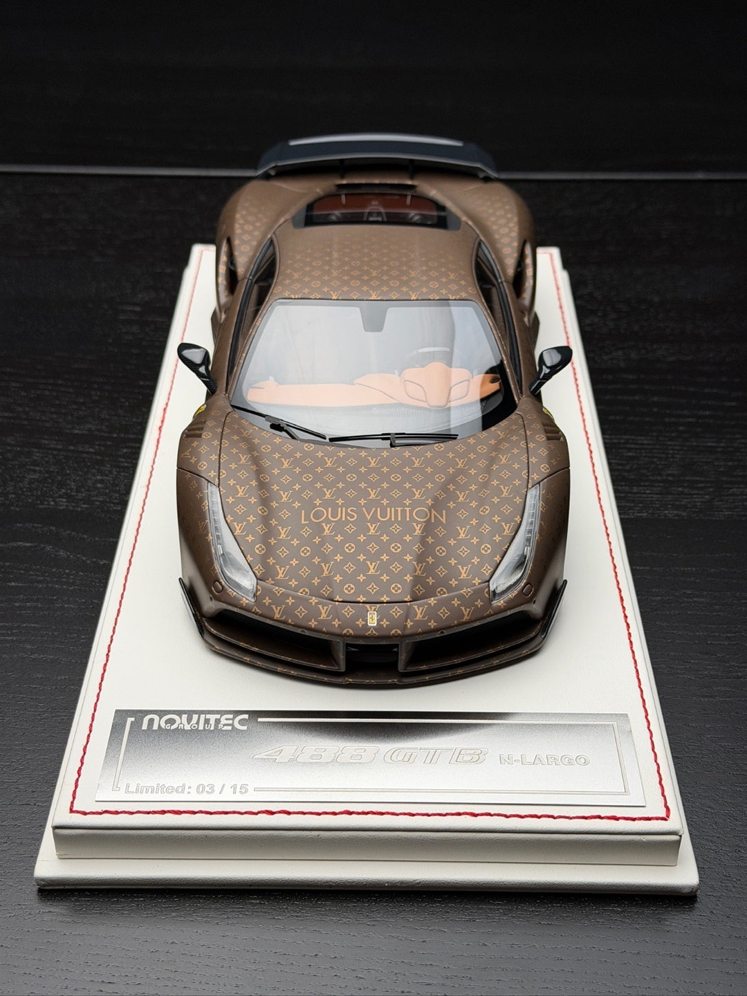 Ferrari 488 GTB N-LARGO NOVITEC (Brown LV Mono) [Davis & Giovanni] 1:18 scale