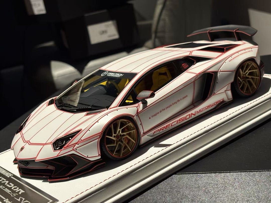 Lamborghini Aventador LP750-4 (White/red TRON) [Davis & Giovanni] 1/18 scale