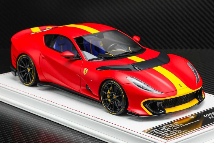 Ferrari 812 Competizione NOVITEC (Rosso Corsa) [Davis & Giovanni] 1/18 scale