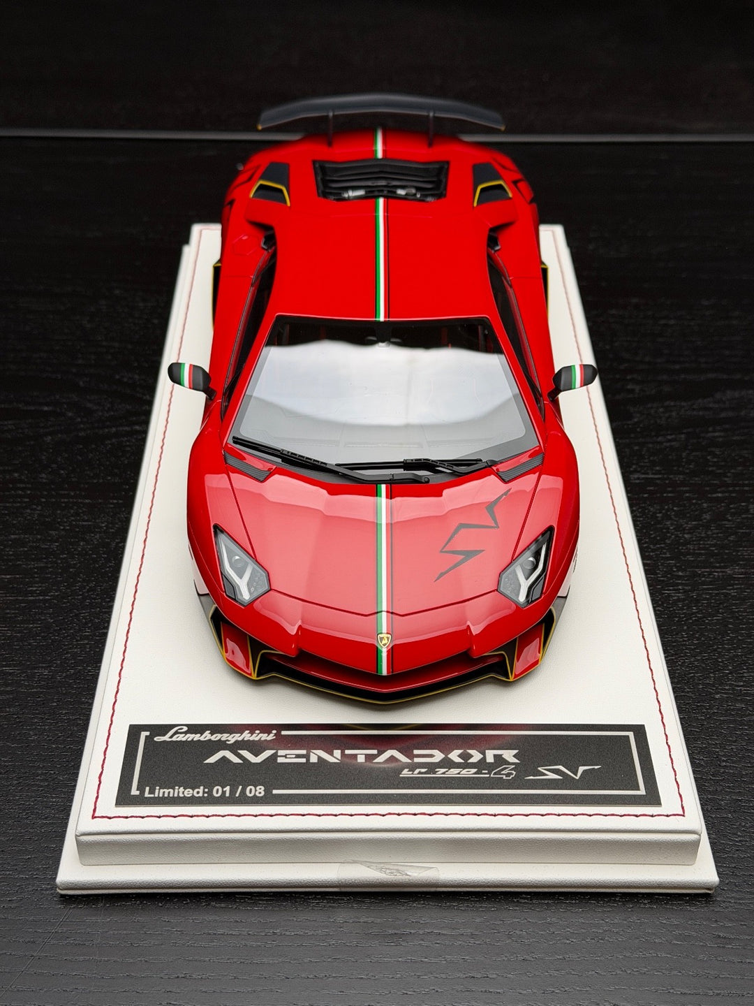 Lamborghini Aventador LP750-4 SV (Red/ Italy Flag) [Davis & Giovanni] 1:18 scale