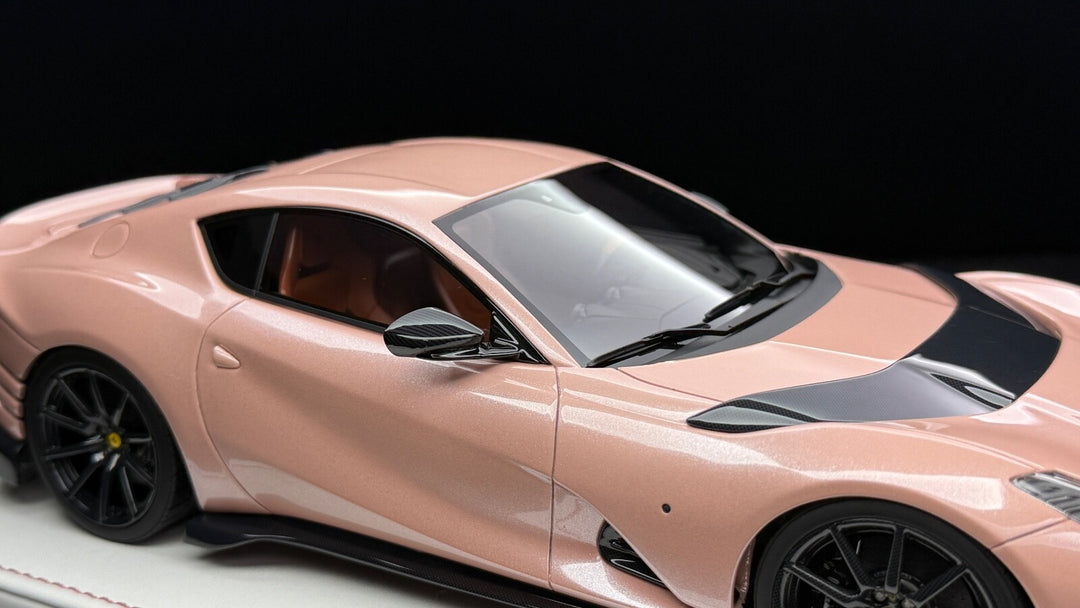 Ferrari 812 Competizione (Rose Gold) [Davis & Giovanni] 1:18 1 OF 1