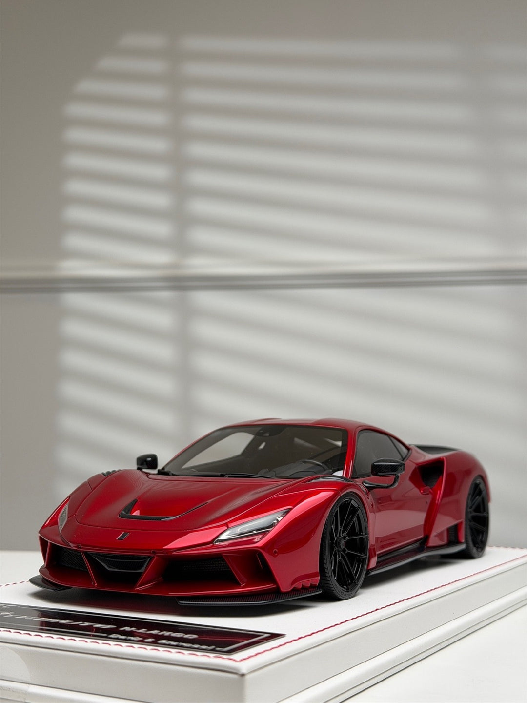 Ferrari F8 Tributo N-LARGO NOVITEC (Metallic Red) [Davis & Giovanni] 1/18 scale