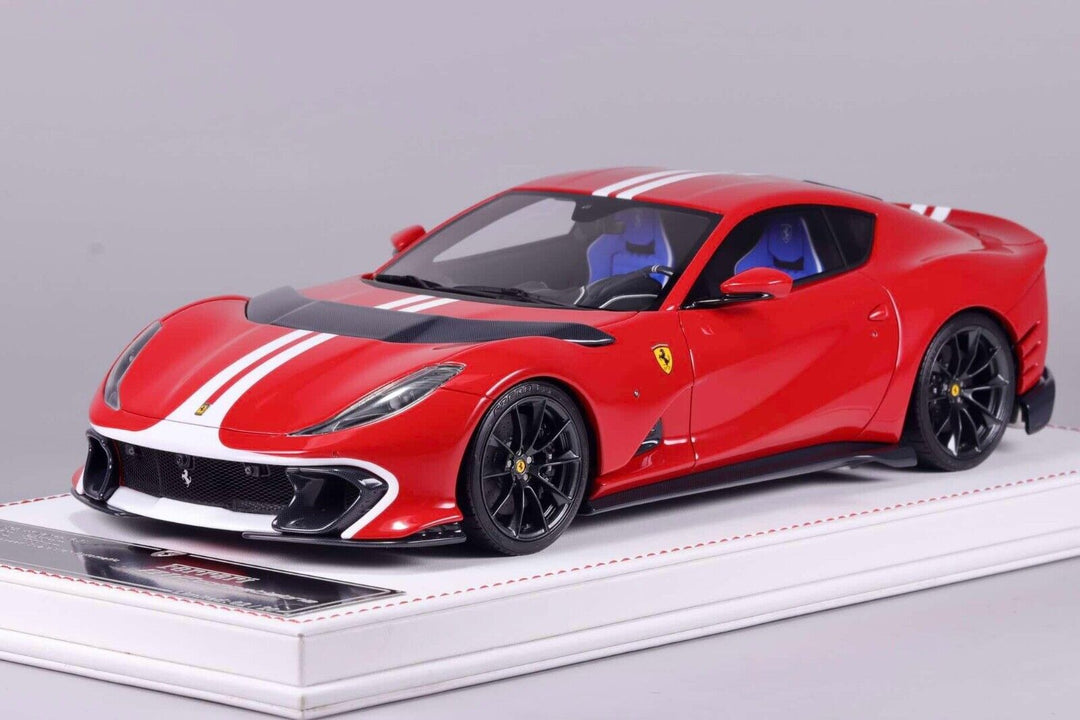 Ferrari 812 Competizione (Rosso Corsa) [Davis & Giovanni] 1/18 scale
