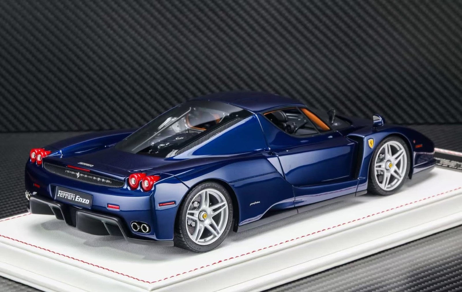 Ferrari Enzo (Gloss Metallic Dark Blue) [Davis & Giovanni] 1:18 scale
