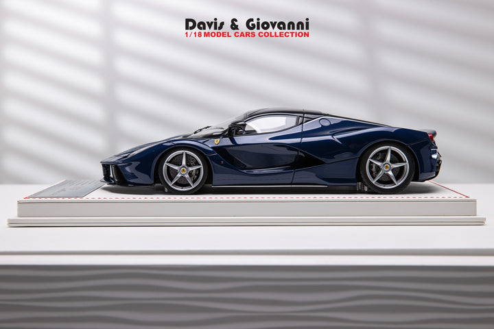 Ferrari LaFerrari (Blue Carbon Fiber) [Davis & Giovanni] 1/18 scale