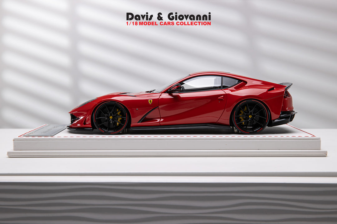 Ferrari 812 Superfast NOVITEC (Rosso Corsa) [Davis & Giovanni] 1/18 scale