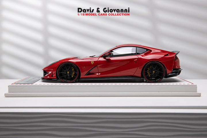 Ferrari 812 Superfast NOVITEC (Rosso Corsa) [Davis & Giovanni] 1/18 scale