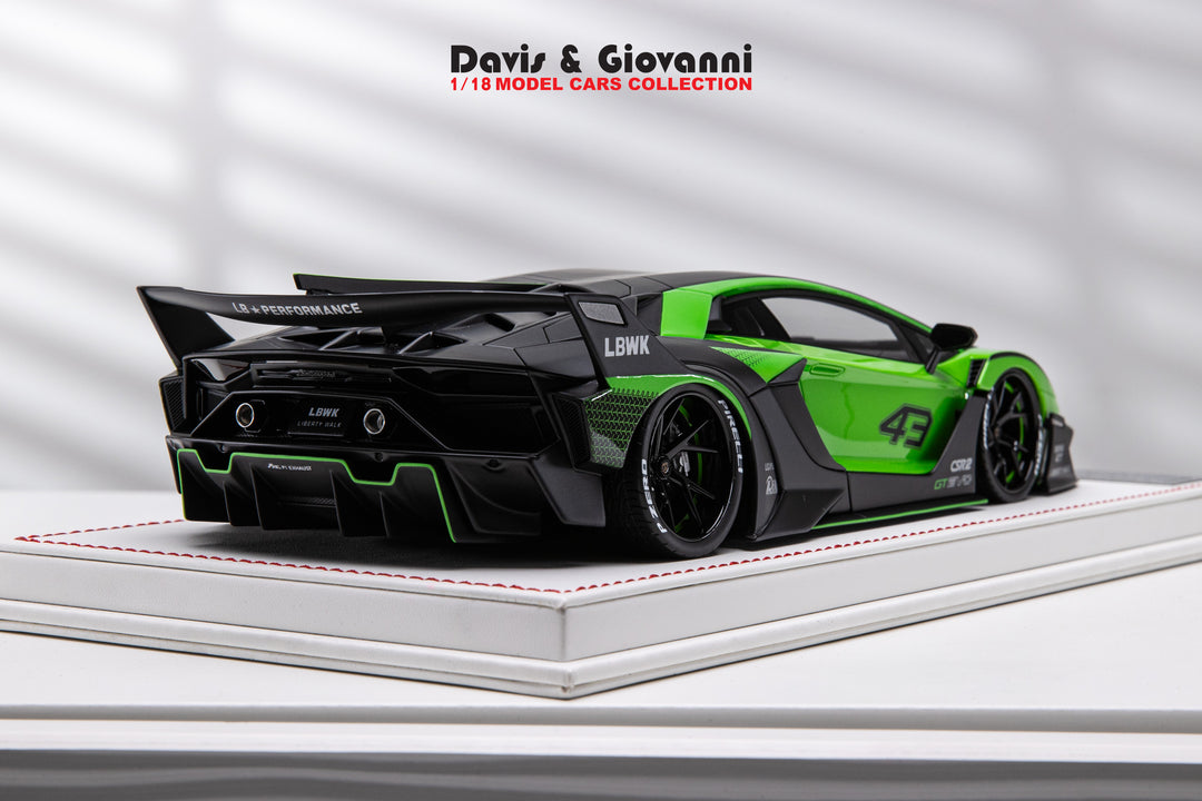 Lamborghini Aventador GT EVO LBWK (Green/Black) [Davis & Giovanni] 1/18 scale