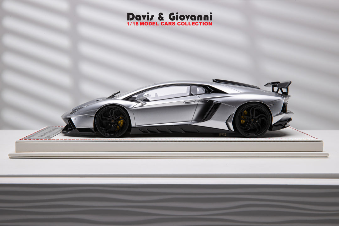 Lamborghini Aventador LBWK (Chrome Silver) [Davis & Giovanni] 1/18 scale