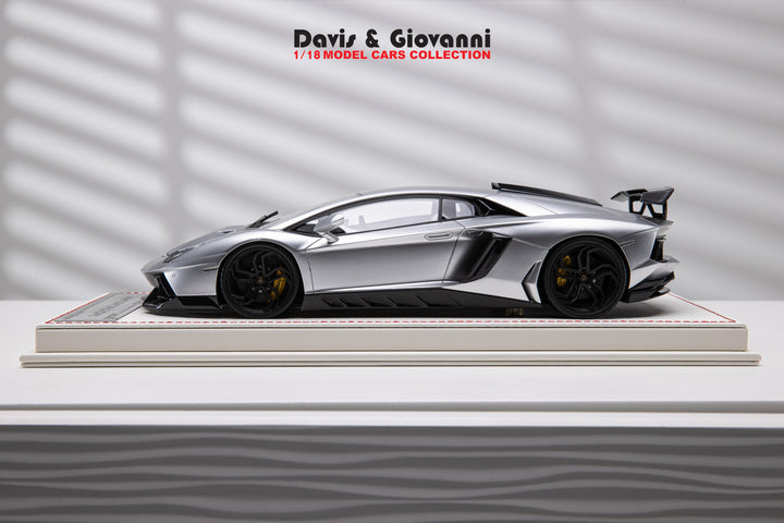 Lamborghini Aventador LBWK (Chrome Silver) [Davis & Giovanni] 1/18 scale