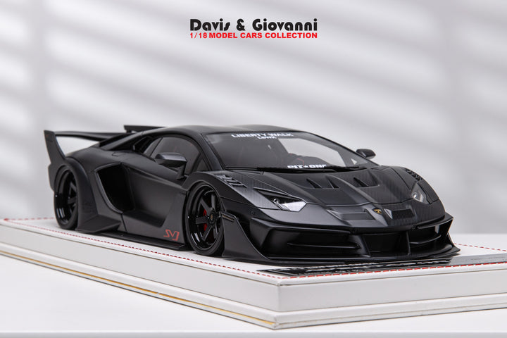 Lamborghini Aventador GT EVO LBWK (Matt Carbon) [Davis & Giovanni] 1/18 scale