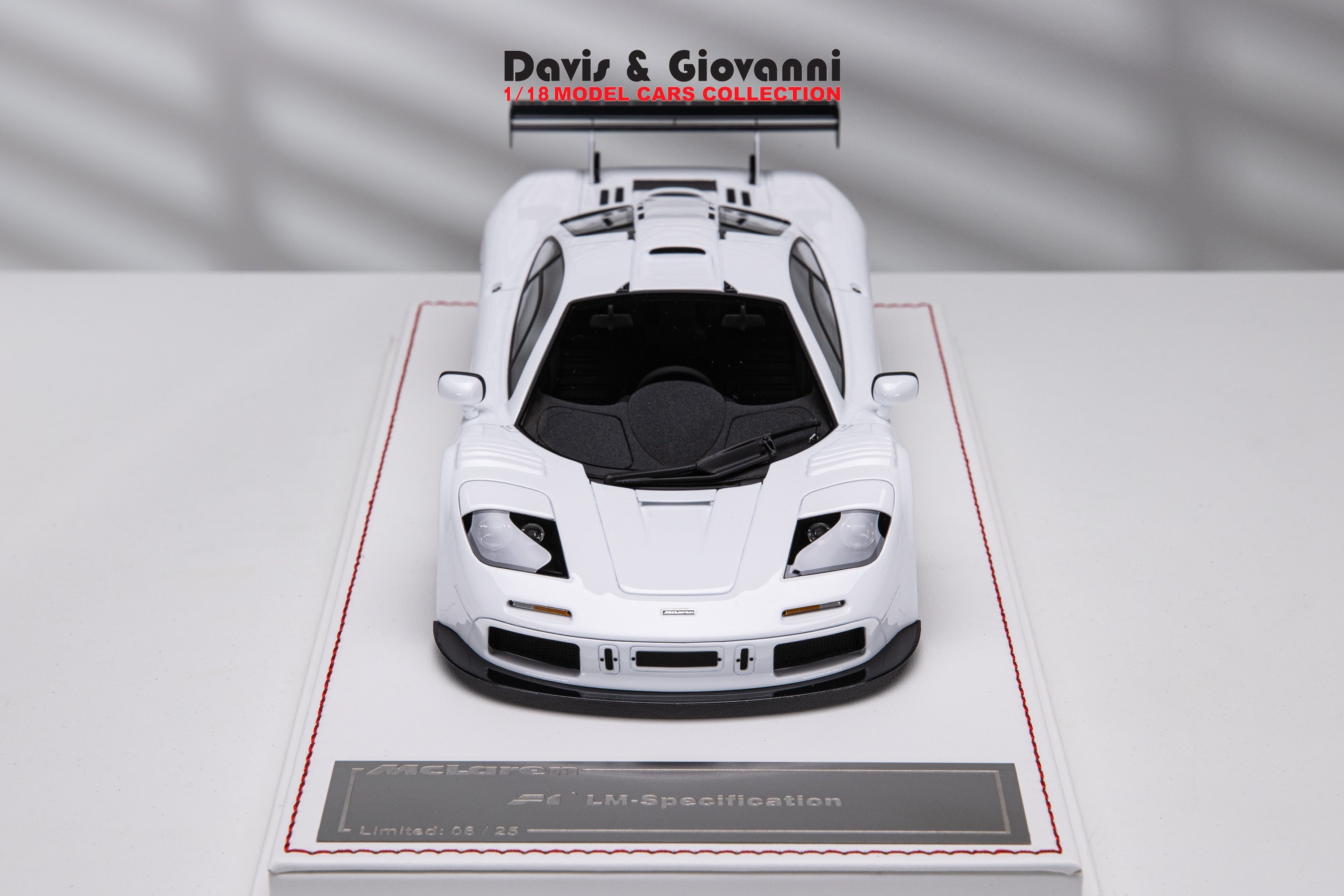 McLaren F1 ホワイト 1/18 スケール McLaren F1 LM-Specification (White) [Davis & Giovanni] 1/18 scale