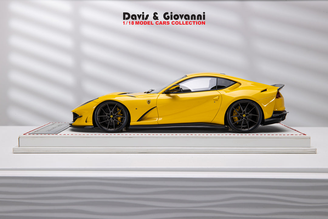Ferrari 812 Superfast NOVITEC (Yellow) [Davis & Giovanni] 1/18 scale