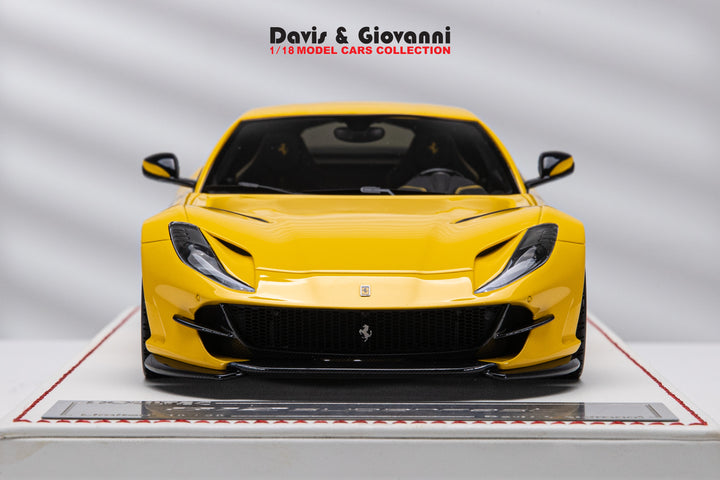 Ferrari 812 Superfast NOVITEC (Yellow) [Davis & Giovanni] 1/18 scale