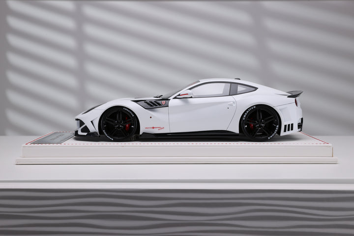 Ferrari F12 Berlinetta SVR (Pearl White) [Davis & Giovanni] 1/18 scale