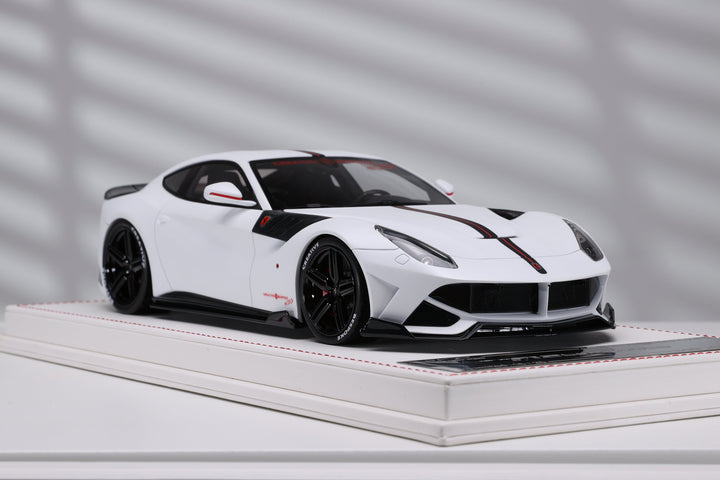 Ferrari F12 Berlinetta SVR (Pearl White) [Davis & Giovanni] 1/18 scale