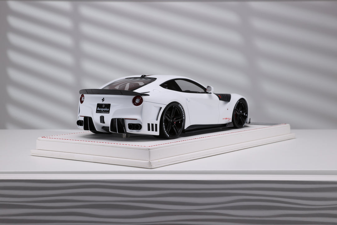 Ferrari F12 Berlinetta SVR (Pearl White) [Davis & Giovanni] 1/18 scale