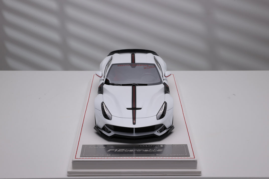 Ferrari F12 Berlinetta SVR (Pearl White) [Davis & Giovanni] 1/18 scale