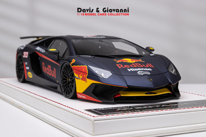 Lamborghini Aventador LP750-4 SV (RedBull) [Davis & Giovanni] 1:18 Scale