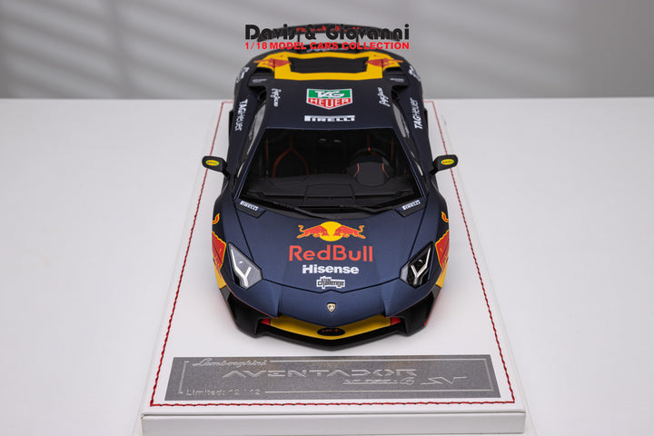 Lamborghini Aventador LP750-4 SV (RedBull) [Davis & Giovanni] 1:18 Scale